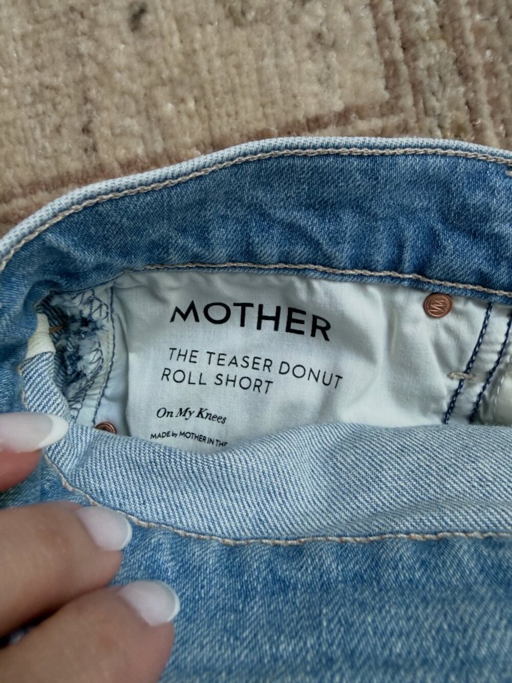MOTHER The Teaser Donut Roll Short - On My Knees - Size 25 - Picture 3 of 7